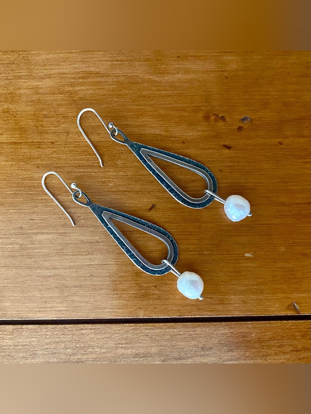 Silpada Sterling Silver Perfect Pearl Hammered Drop Earrings